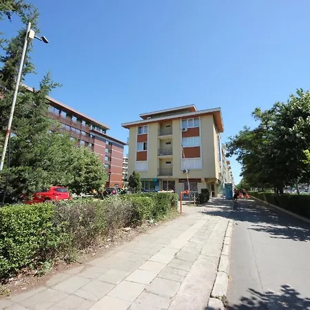 Menada Forum Apartment
